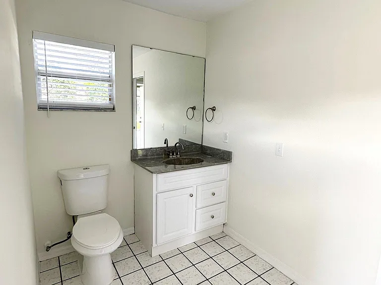 2018 Heatheroak Dr — Photo 16