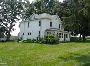 13591 W Green Bush Rd, Lena, IL 61048