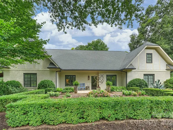 4532 Longwood Dr, Charlotte, NC 28209