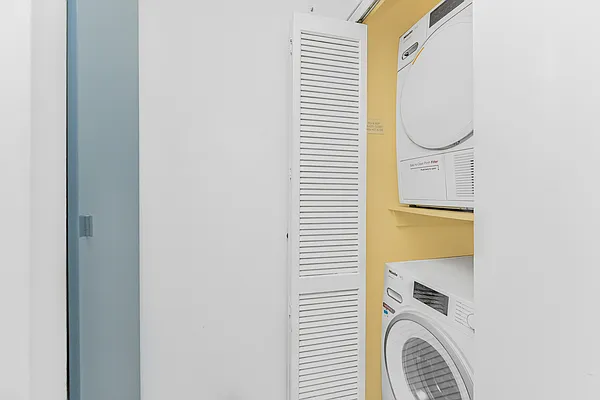 Rented by Brown Harris Stevens | media 20