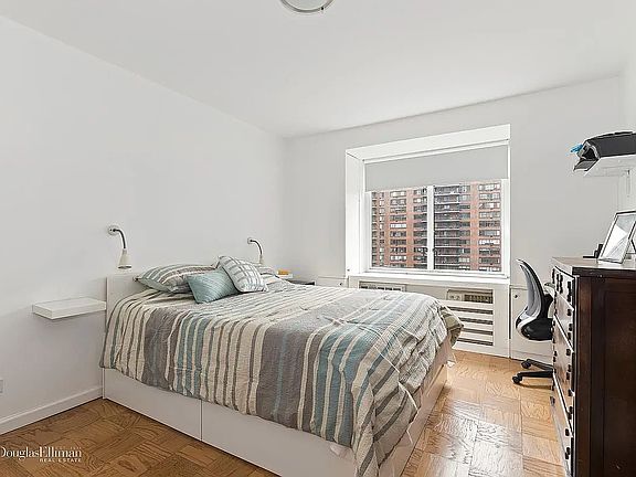 4th image of 392 Central Park W APT 11A