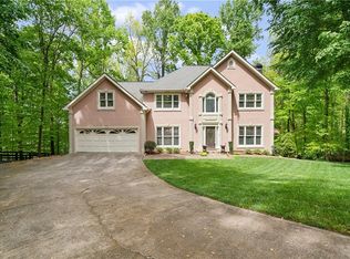 5720 Sourwood Rd, Cumming, GA 30040