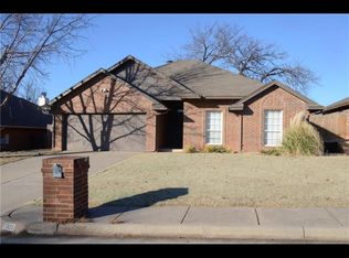 1007 Castle Rd, Edmond, OK 73034