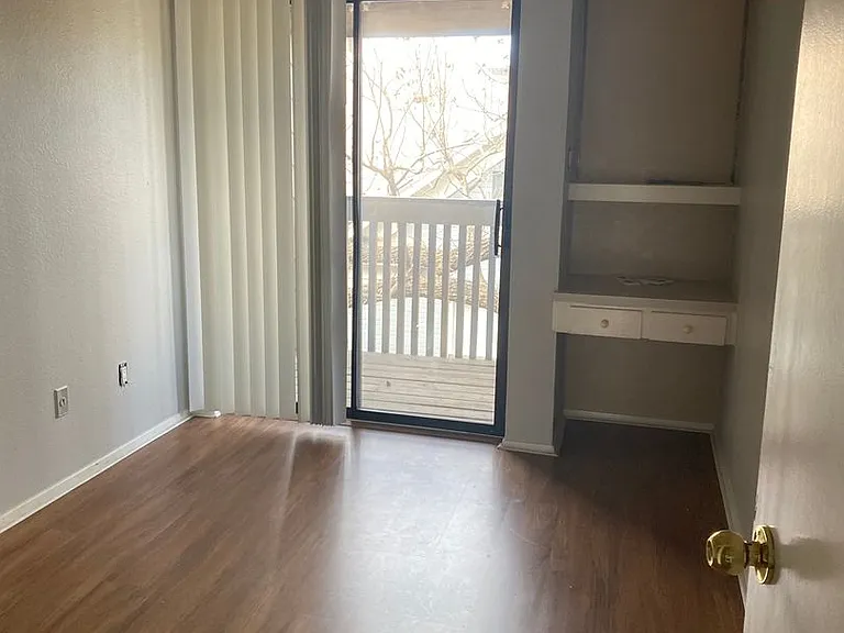 612 Park Pl #301 — Photo 30