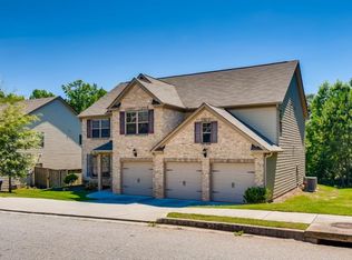 110 Birchwood Ct, Loganville, GA 30052