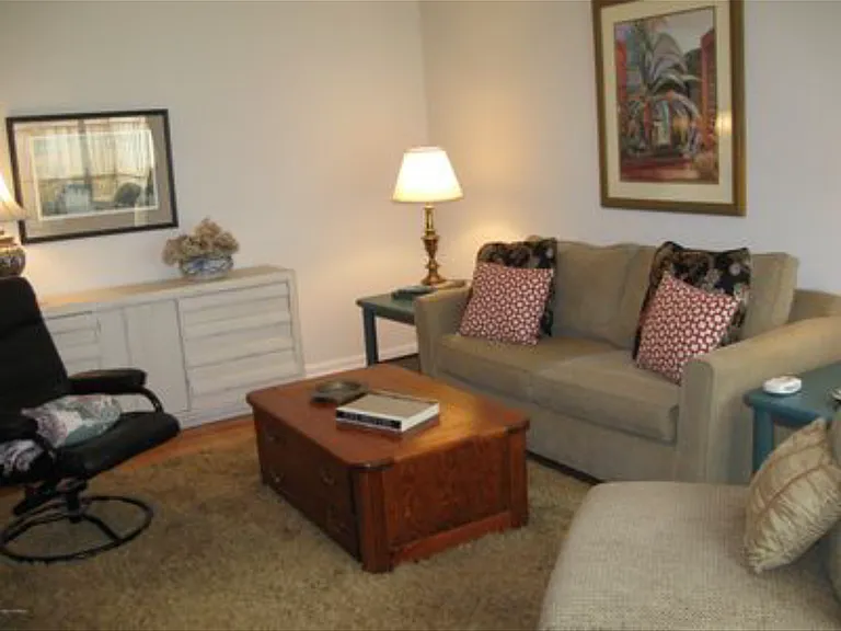3938 Spicetree Dr — Photo 9