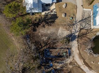 37220 S Cliff Crest Dr, Vinita, OK 74301