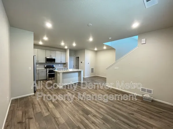 6089 N Liverpool St, Aurora, CO 80019