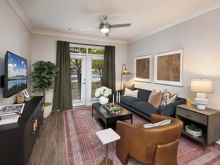 Reserve Decatur Apartments — Photo 7