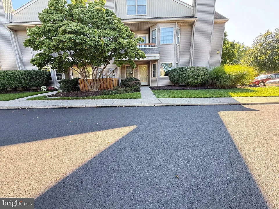 3601 Waltham Ct