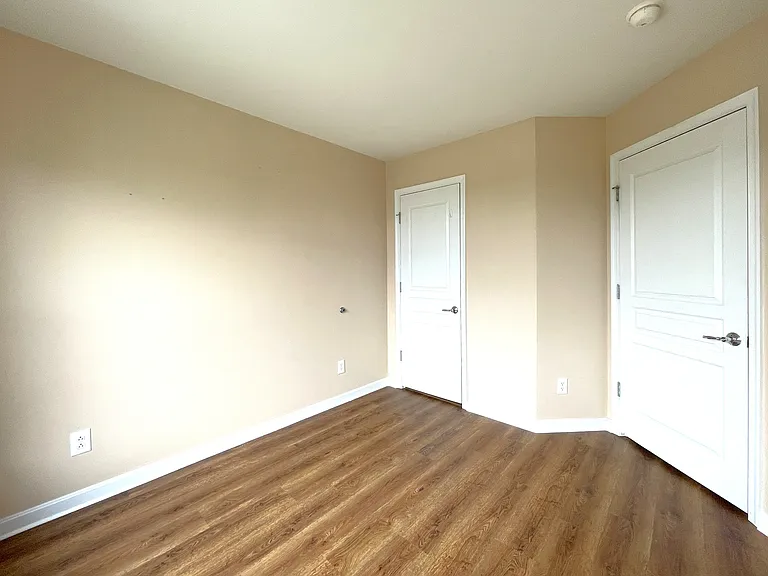 268 Baxter Dr — Photo 34