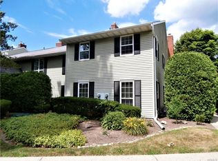 39 Homestead Village Dr, Warwick, NY 10990