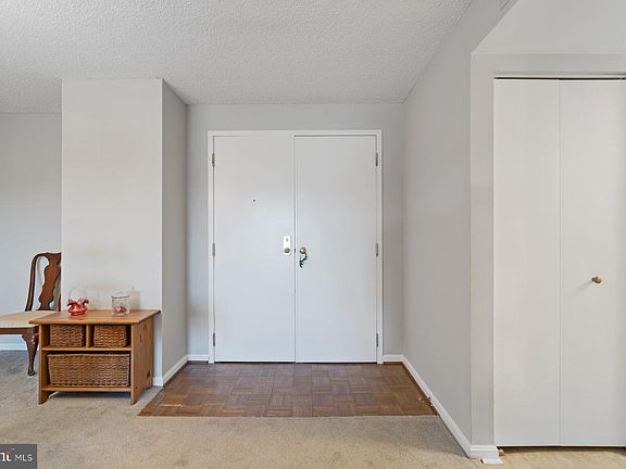 2nd image of 1040 Deer Ridge Dr Unit 402