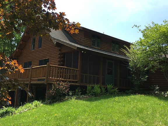 West side w screened porch