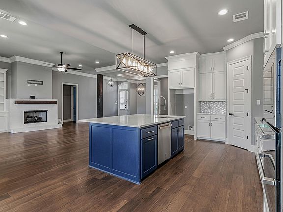 3rd image of 37359 Cypress Hollow Ave