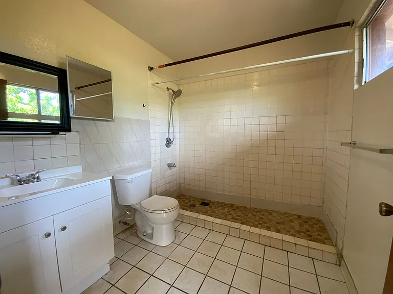 66-942 Kamakahala St — Photo 12