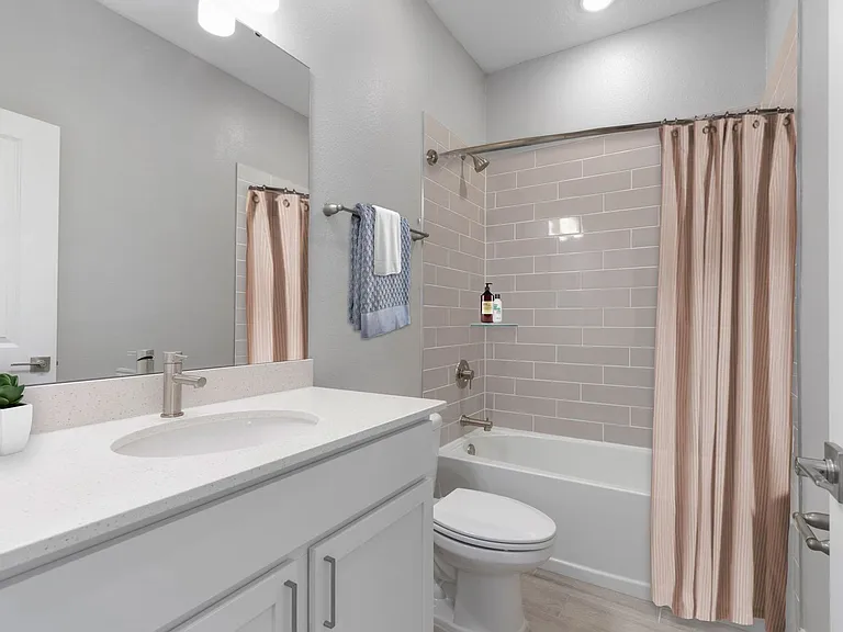 13 SW 34th Pl — Photo 22