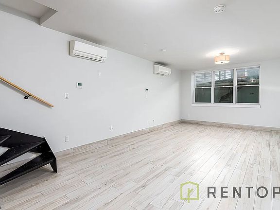 3rd image of 22 Melrose St #1K