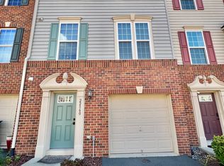 22860 Lacey Oak Ter, Sterling, VA 20166