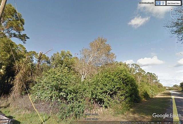 2nd image of 3844 Huntley St