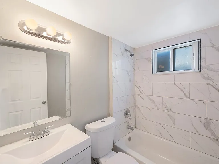 955 9th Ave S #2 — Photo 11