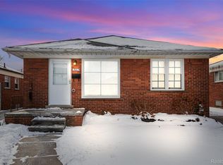 15219 University St, Allen Park, MI 48101