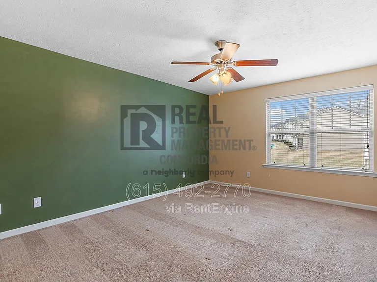 1702 Sprucedale Dr — Photo 13