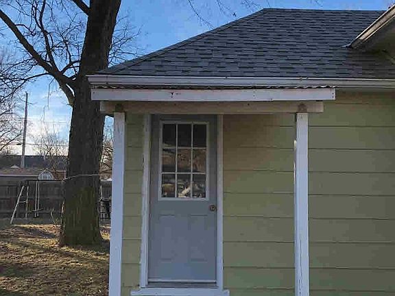 2nd image of 1039 Kiplinger Ave