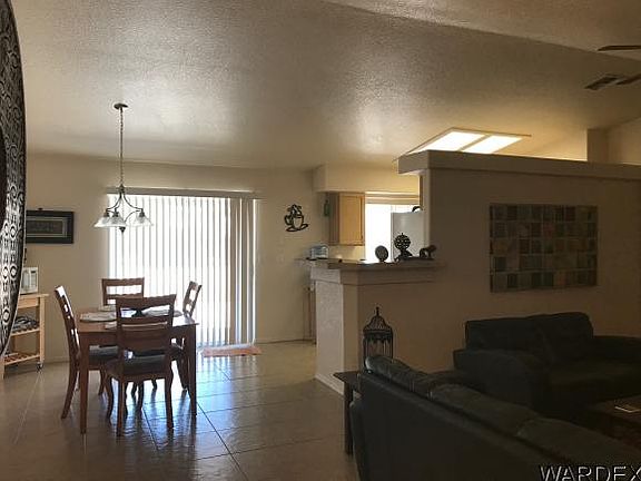 4th image of 3176 Iroquois Dr