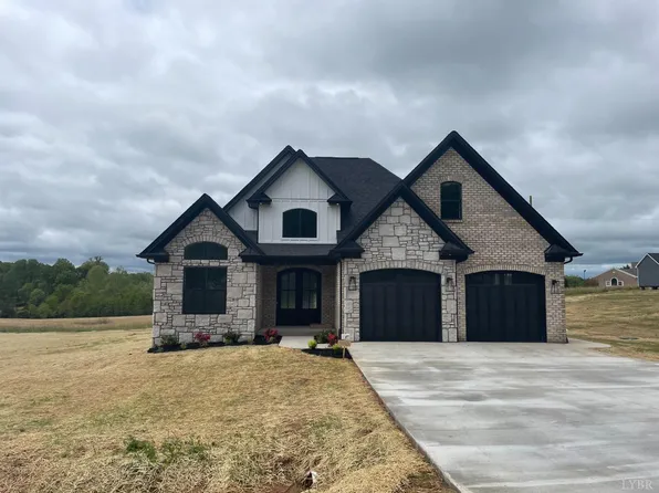 1063 Brandon Ct, Forest, VA 24551