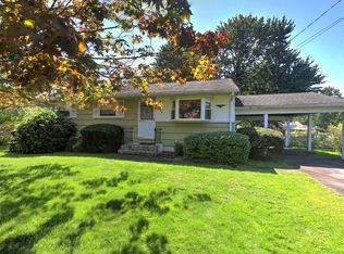 136 Cynthia Dr, West Haven, CT 06516