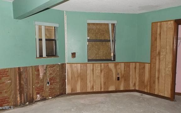 3rd image of 1029 SE Caligula Ave
