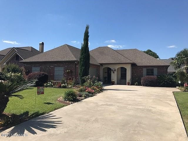 1st image of 402 Beacon Dr