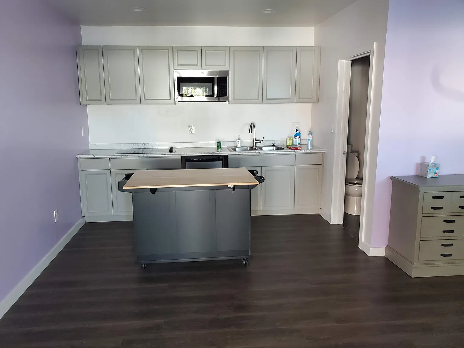 4 bed, 1921 sqft, $5,150 — Photo 2