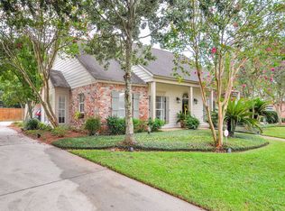 2040 Oakcliff Dr, Baton Rouge, LA 70810