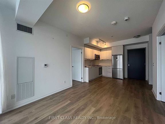4th image of 32 Forest Manor Rd #408