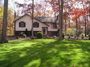 24 Lakeside Ln, Sewell, NJ 08080