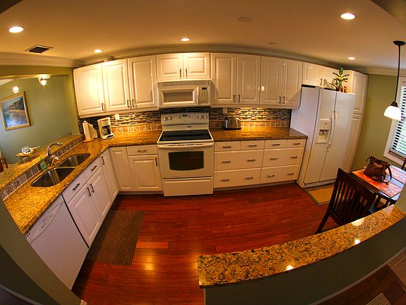 5th image of 10044 S Ocean Dr APT 201
