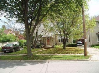 846 Robertson St, Wauwatosa, WI 53213