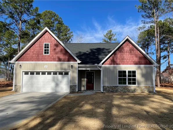 209 August Ln, Raeford, NC 28376