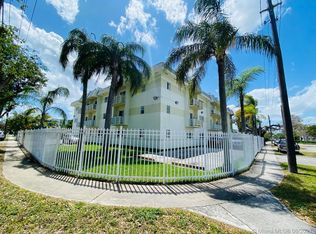 12890 NE 8th Ave APT 202, North Miami, FL 33161