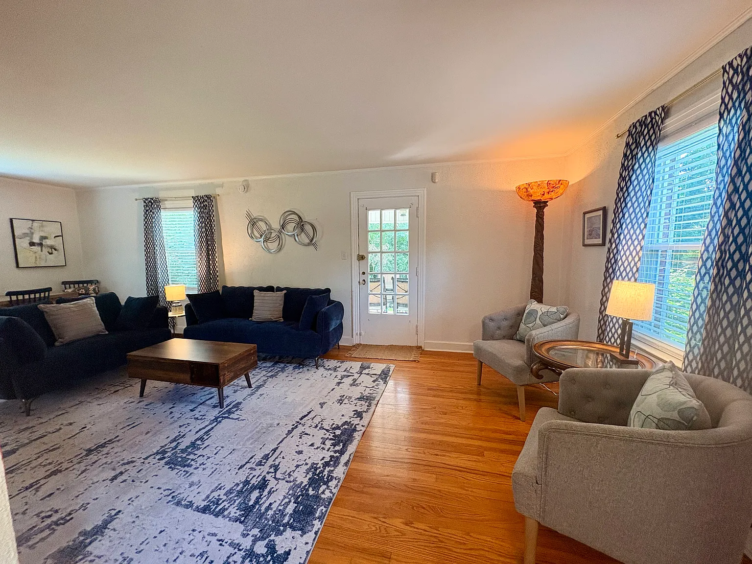 3 bed, $3,000 — Photo 3