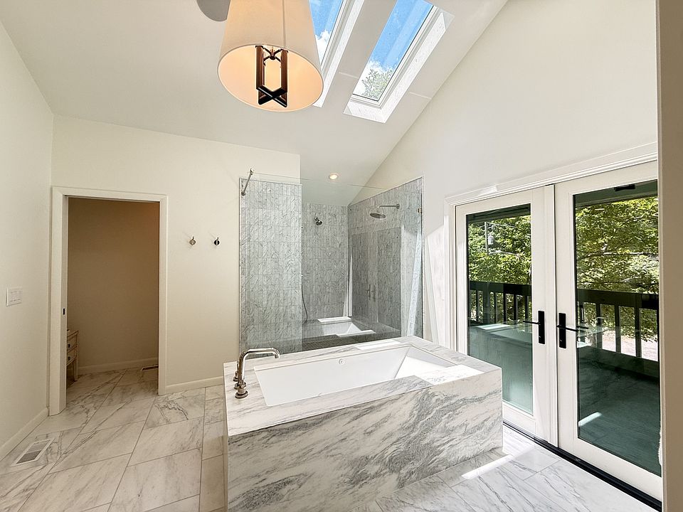 1st image of 6617 Chatsworth Pl