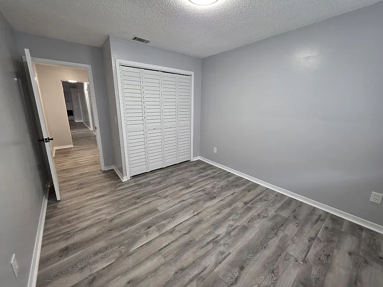 540 Harvard Pl — Photo 16