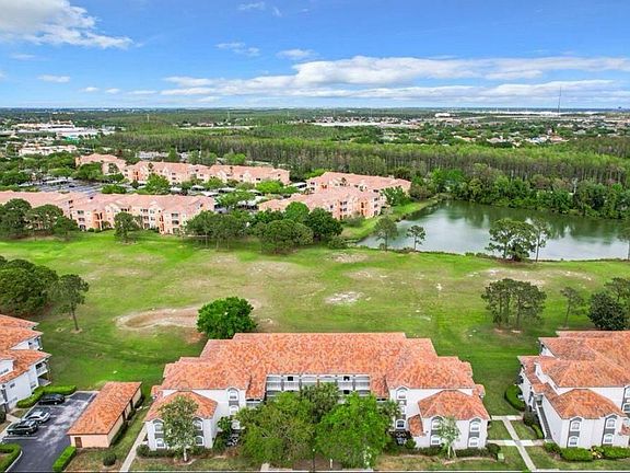 3rd image of 14037 Fairway Island Dr APT 212