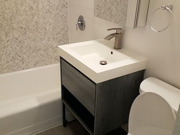 5th image of 104-40 Queens Blvd #16N