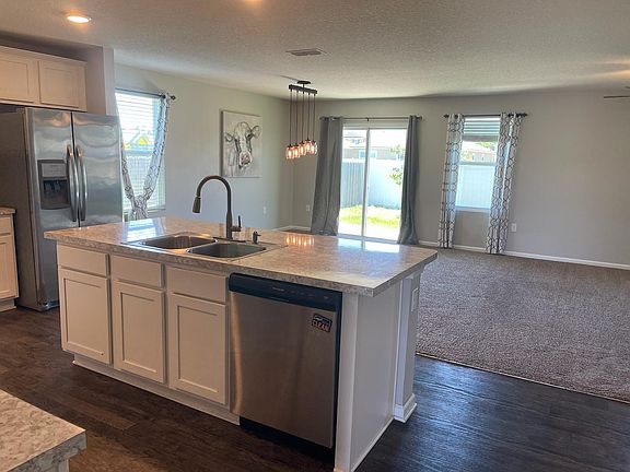 5th image of 2100 Pebble Point Dr