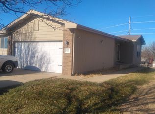 138 SE 40th Ter, Topeka, KS 66609