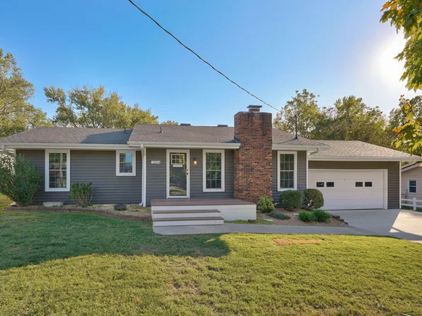 2314 E Huntington Street, Ozark, MO 65721
