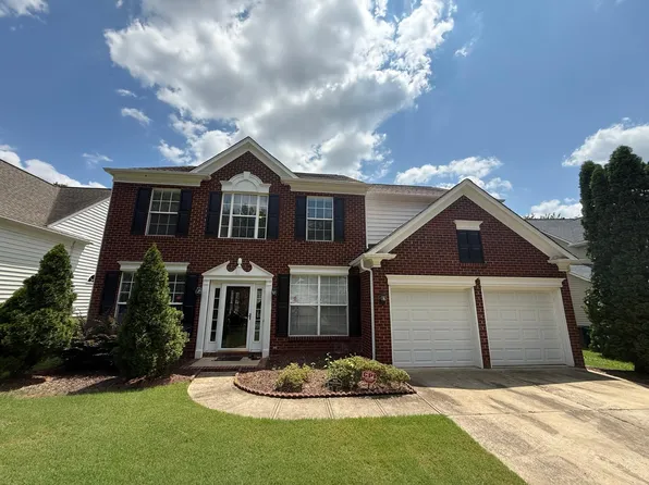 8816 Stags Leap Ct, Charlotte, NC 28277